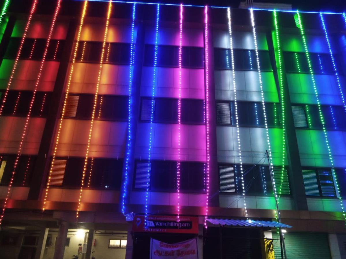 ホテル Svs Grande Pudukkottai エクステリア 写真