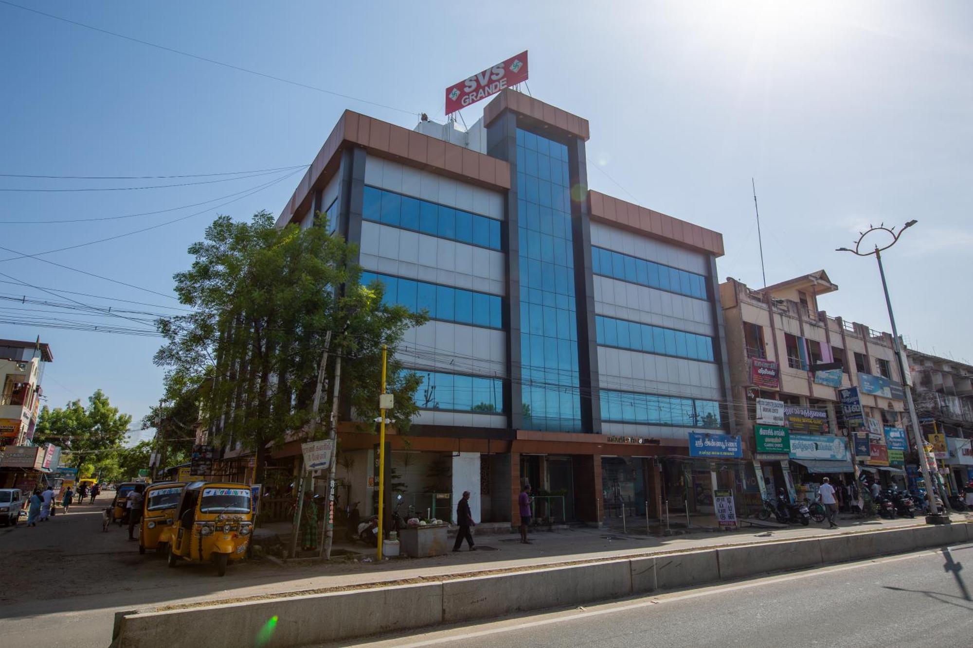 ホテル Svs Grande Pudukkottai エクステリア 写真
